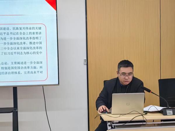 江西创投机关党支部、开元网页党支部联合开展主题党日活动暨书记讲党课